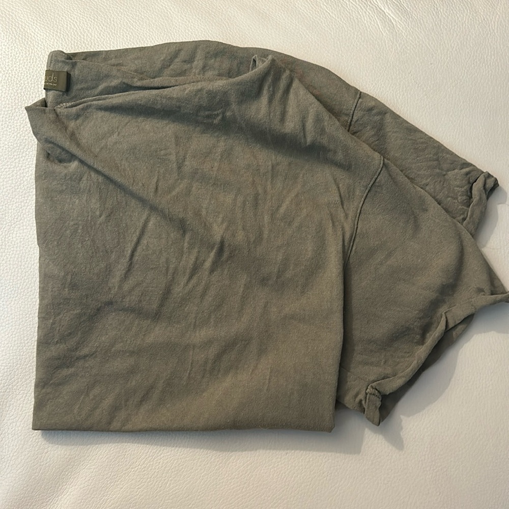 NUUDS off the shoulder T-shirt